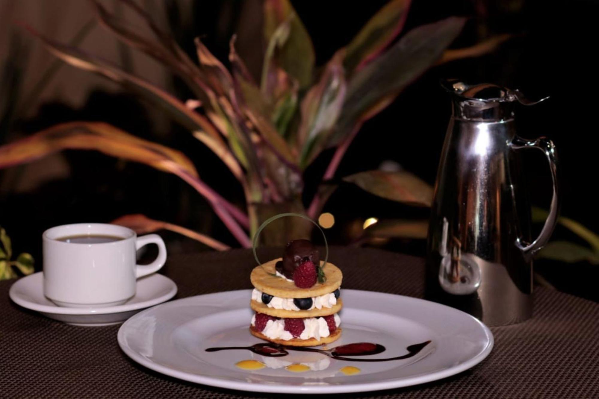 Holiday Inn Morelia By Ihg Экстерьер фото