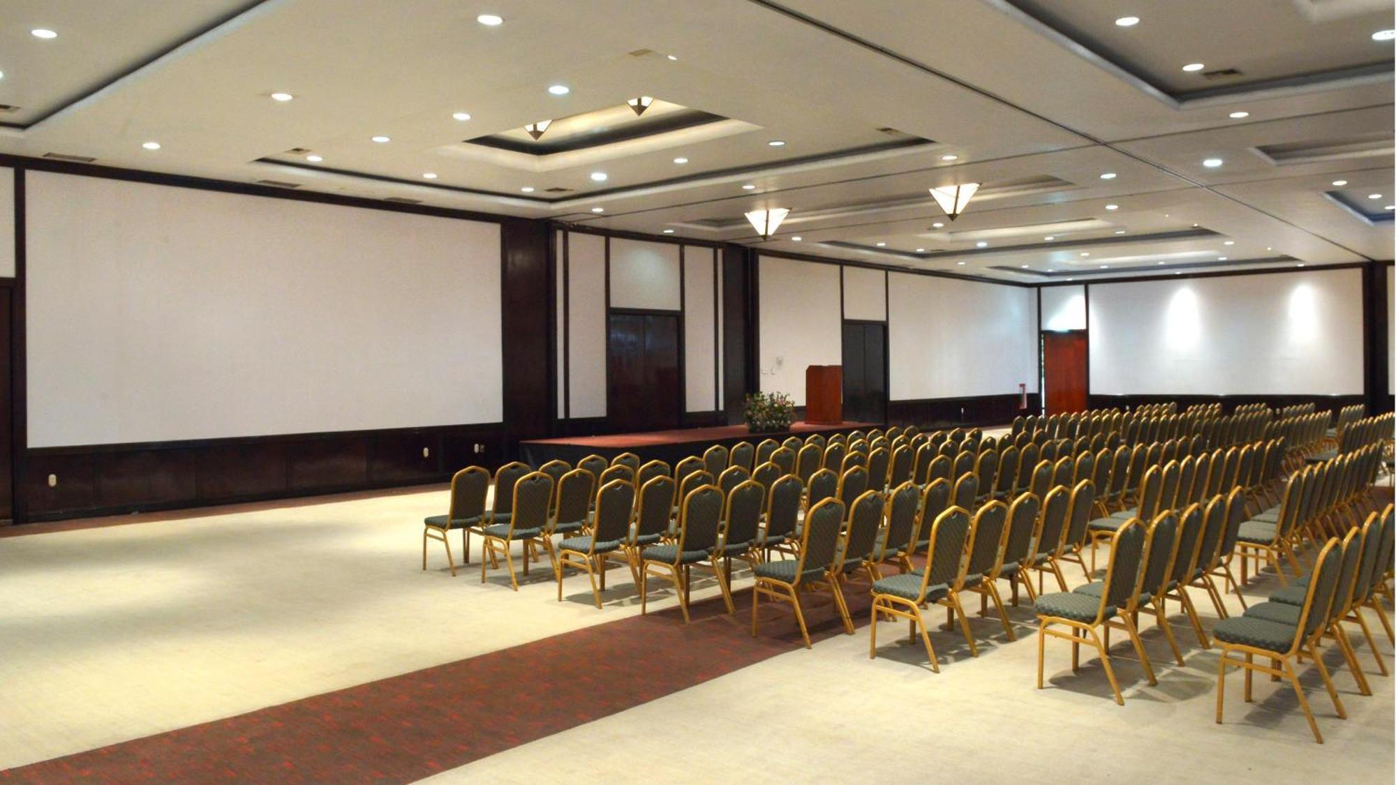 Holiday Inn Morelia By Ihg Экстерьер фото